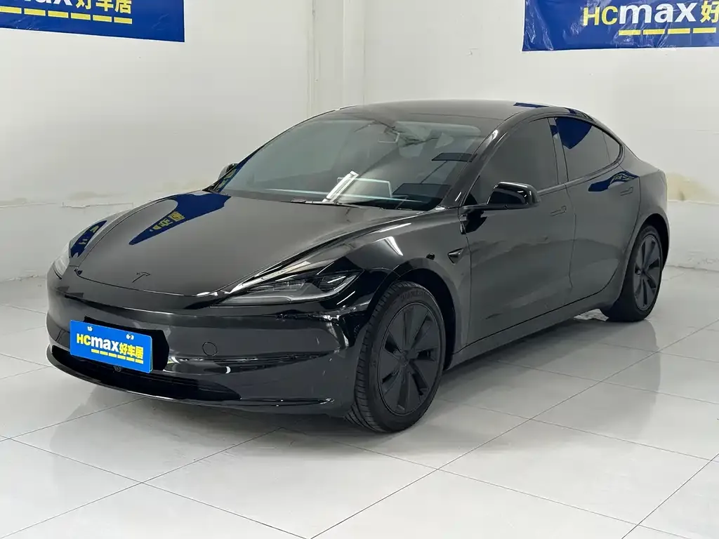 Tesla Model 3 — фото 1