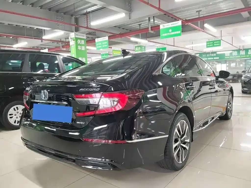 Honda Accord — фото 5