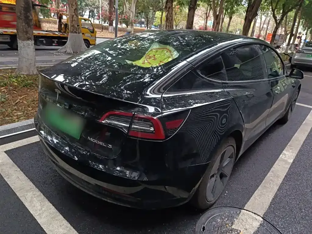 Tesla Model 3 — фото 6