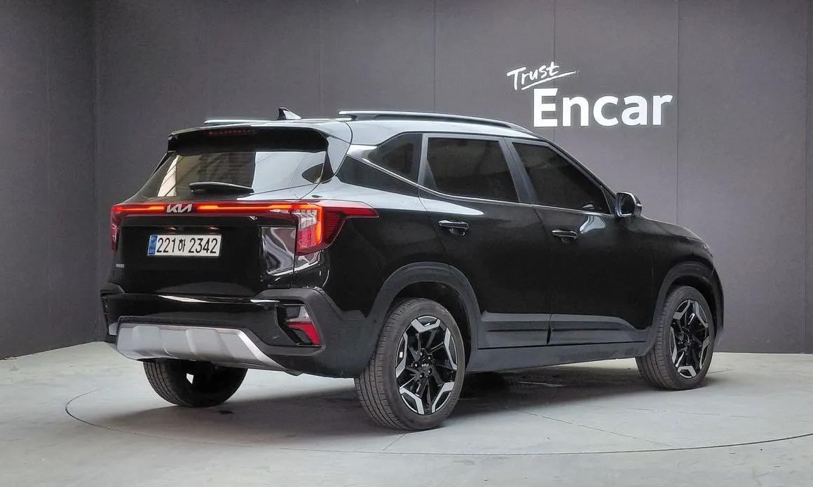 Kia Seltos 2024 из KR, фото 2