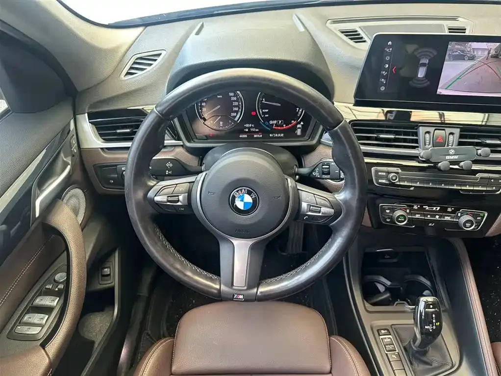 BMW X1 — фото 10