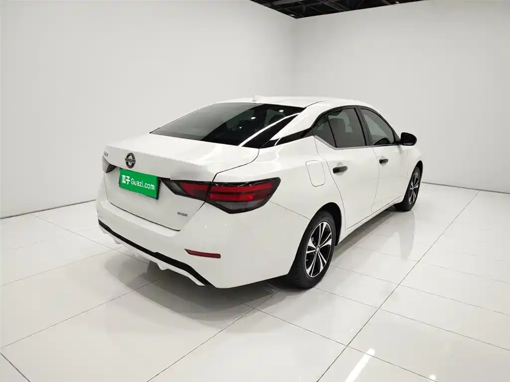 Nissan Sylphy 2022 из CN, фото 2