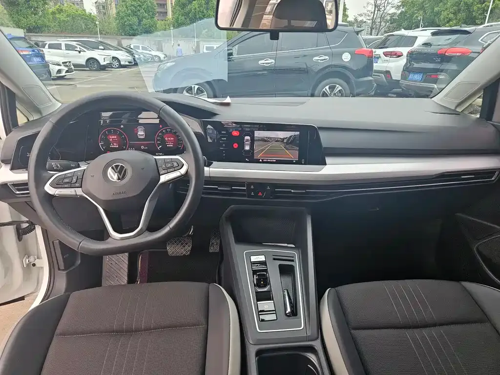 Volkswagen Golf 2022 из CN, фото 9