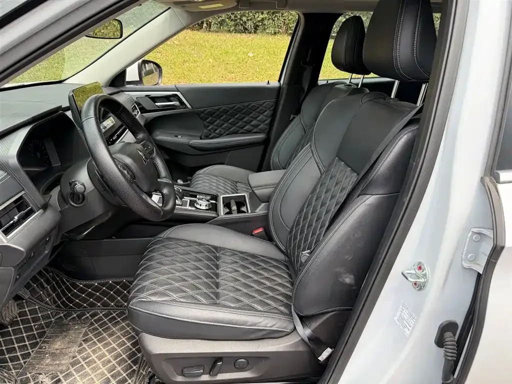Mitsubishi Outlander — фото 4