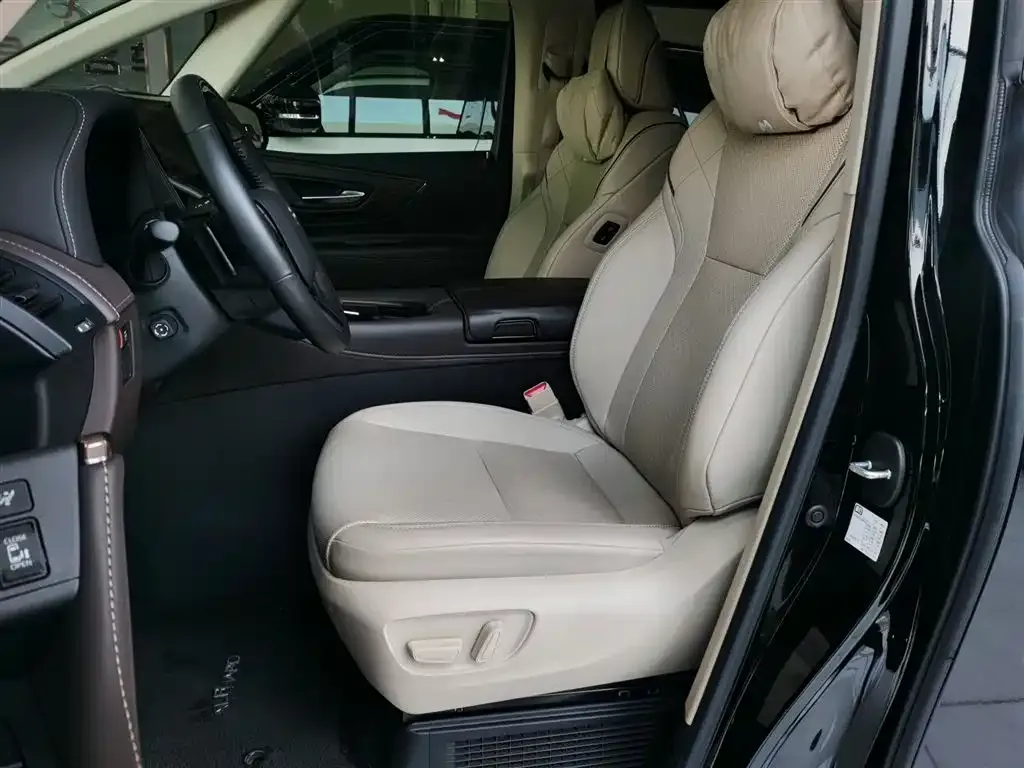 Toyota Alphard 2024 из CN, фото 7