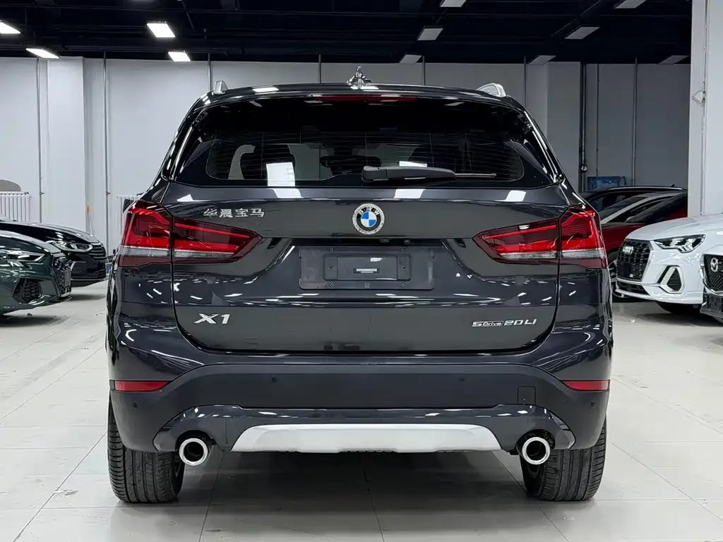 BMW X1 — фото 6