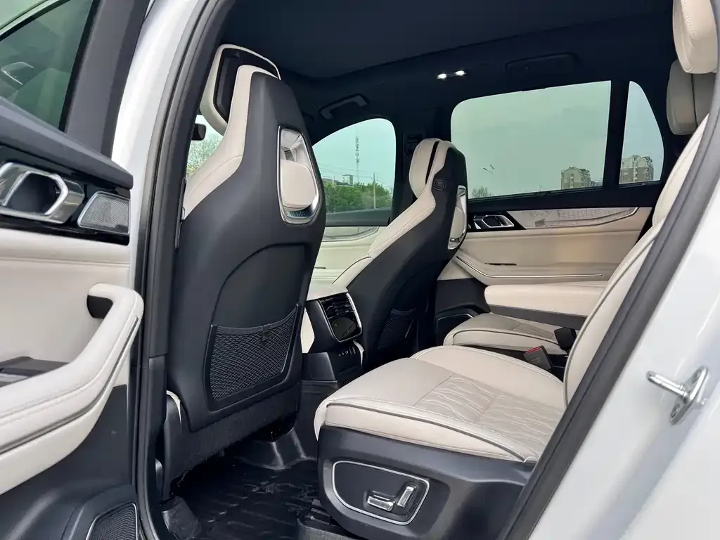 Lynk & Co 09 PHEV 2022 из CN, фото 4