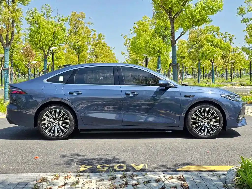 Geely Galaxy A7 — фото 7