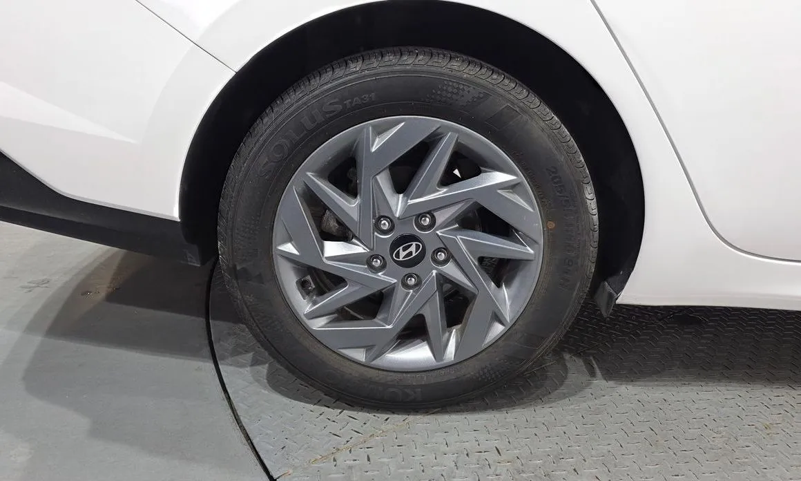 Hyundai AVANTE — фото 10
