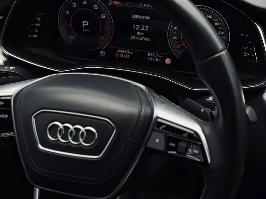 Audi A6L — фото 5
