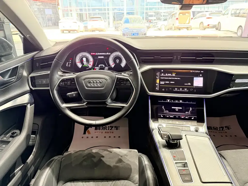 Audi A7L — фото 7