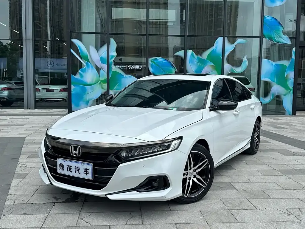 Honda Accord — фото 6