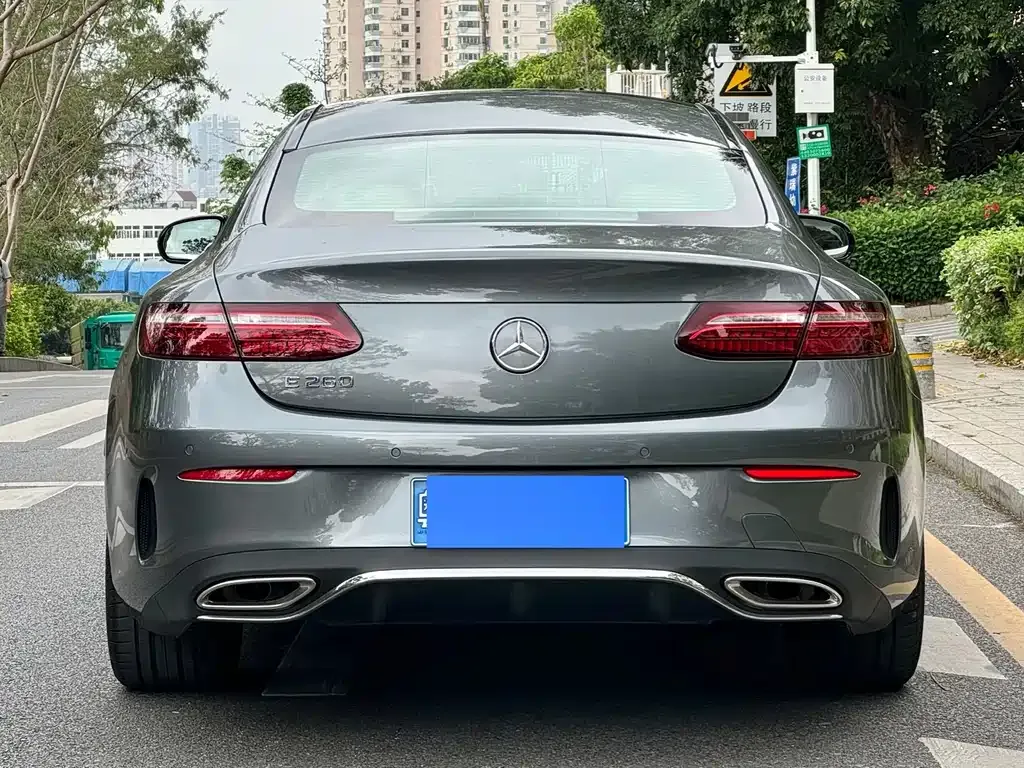 Mercedes-Benz E-Class (Import) — фото 9