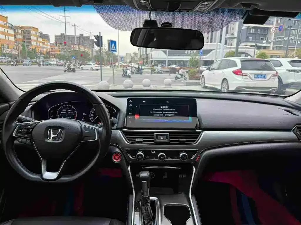 Honda Accord — фото 6