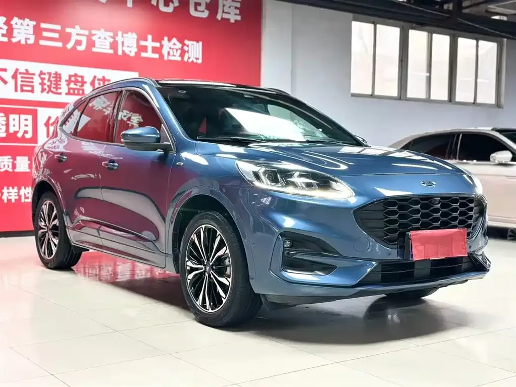 Ford Escape 2021 из CN, фото 4