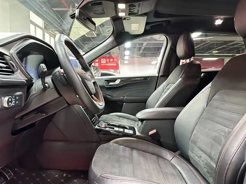 Ford Escape 2021 из CN, фото 6