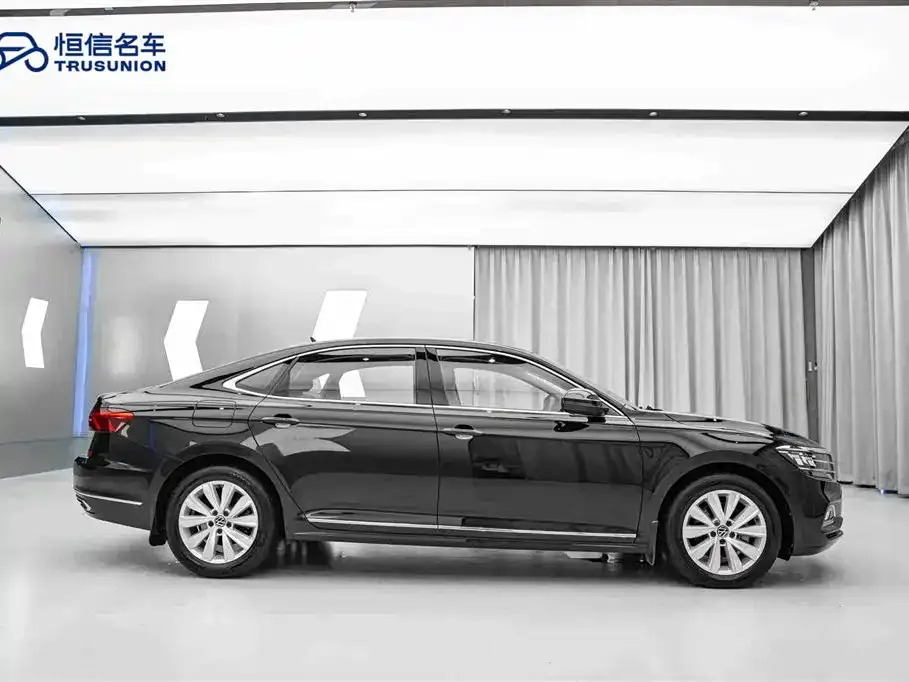 Volkswagen Passat — фото 6