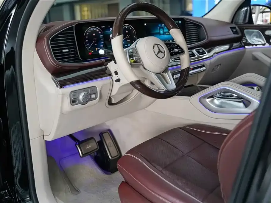 Mercedes-Benz GLS — фото 10