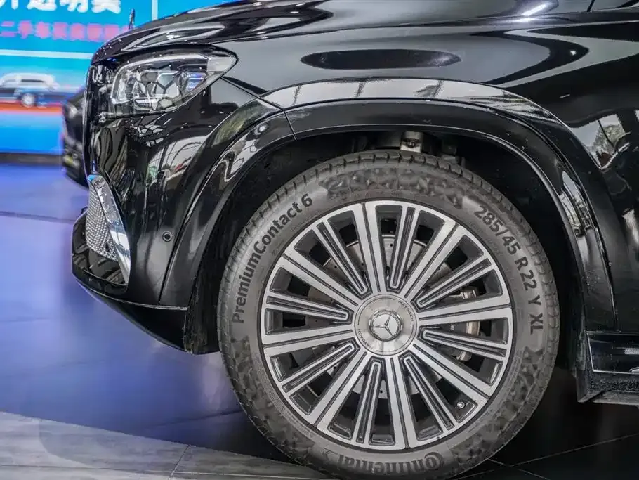 Mercedes-Benz GLS — фото 9