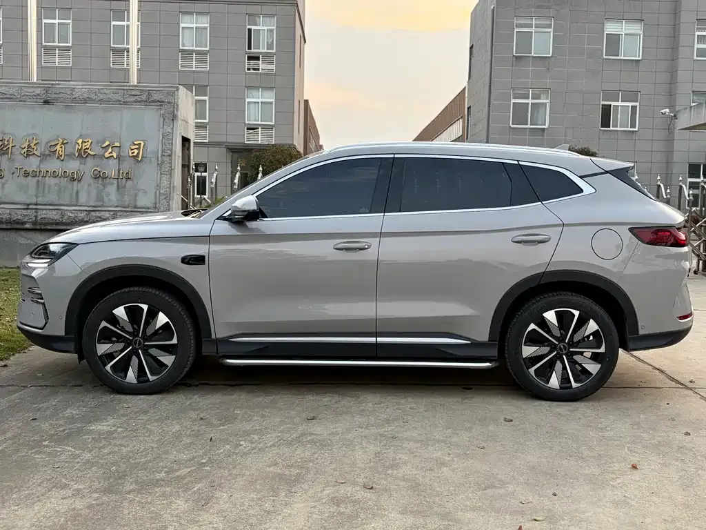 BYD PLUS New Energy — фото 10