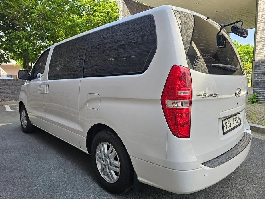 Hyundai Starex — фото 8