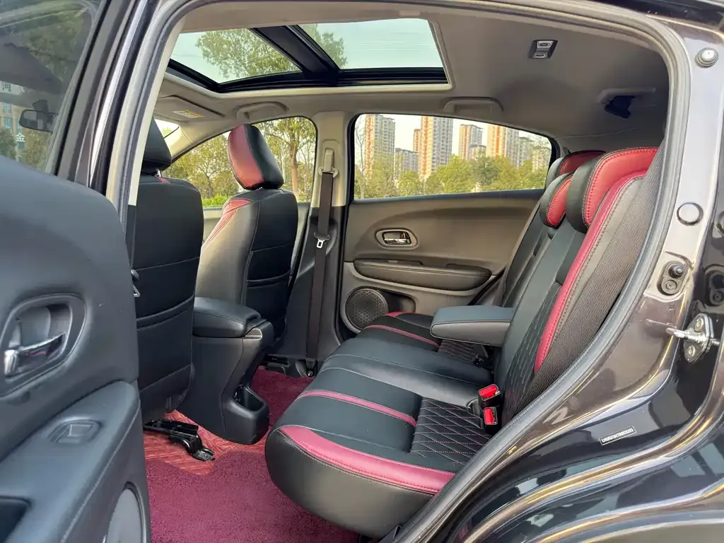 Honda Vezel 2021 из CN, фото 2
