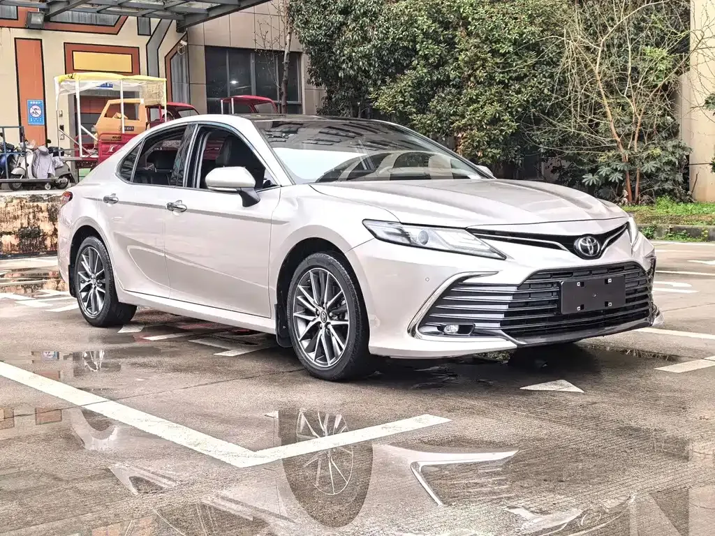 Toyota Camry 2023 из CN, фото 7