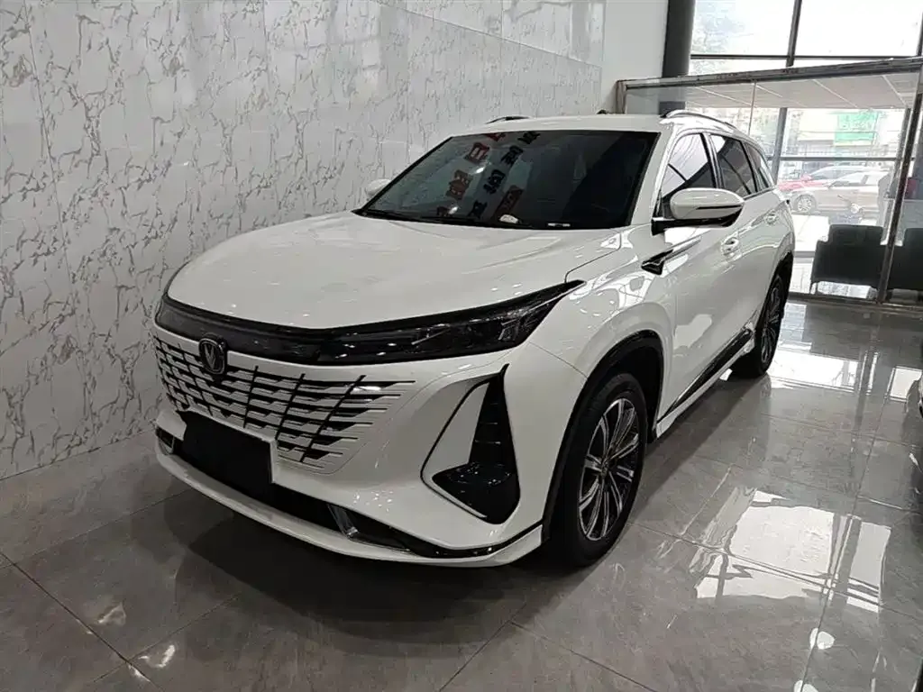 Changan CS75PLUS — фото 4