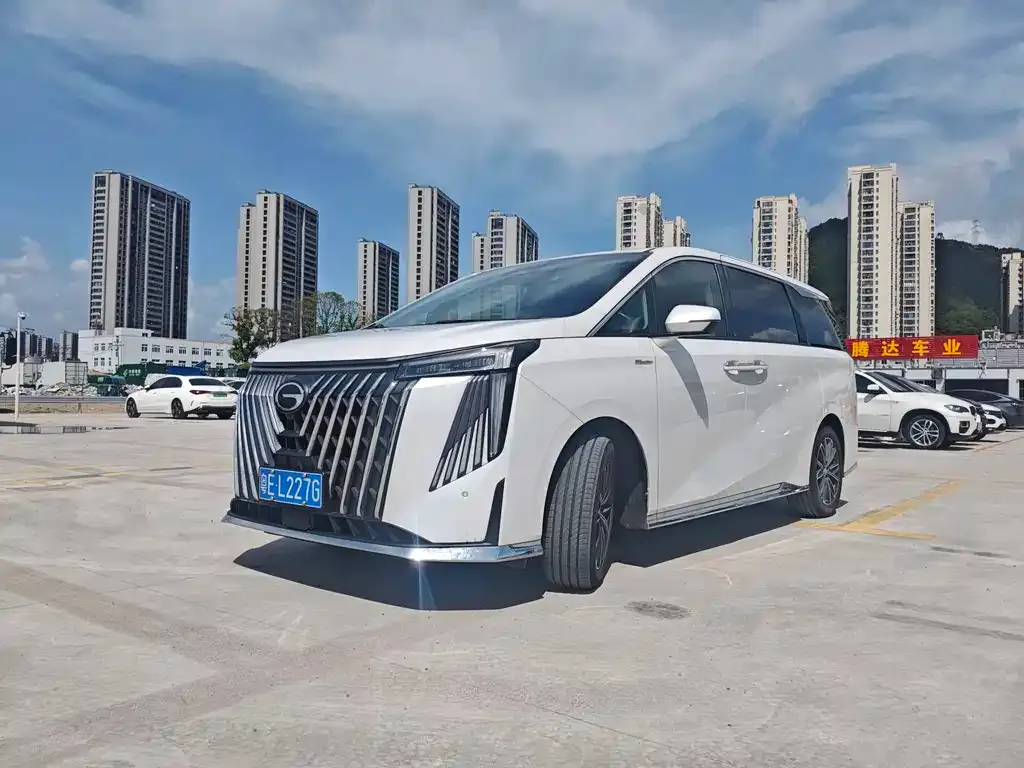 GAC Motor Trumpchi M8 — фото 1