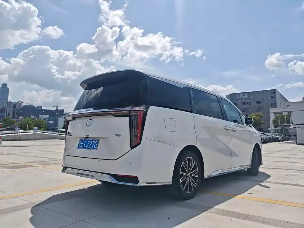 GAC Motor Trumpchi M8 — фото 2