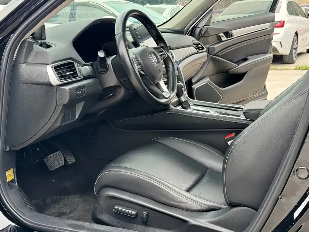 Honda Inspire — фото 4