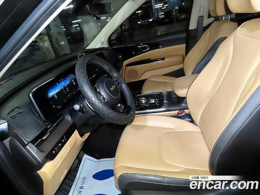 Kia Carnival — фото 10
