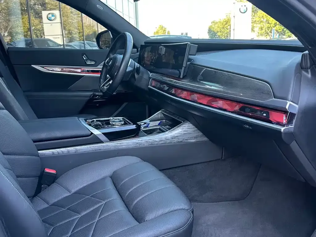 BMW i7 2023 из CN, фото 3