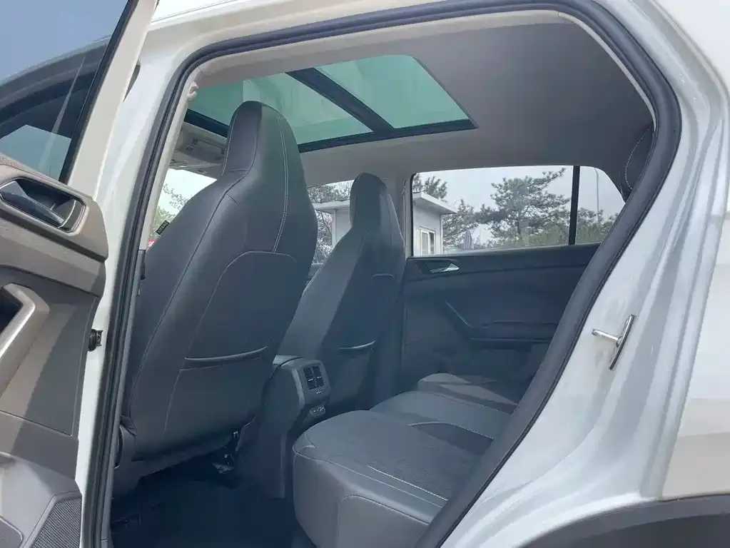 Volkswagen T-Cross 2021 из CN, фото 2