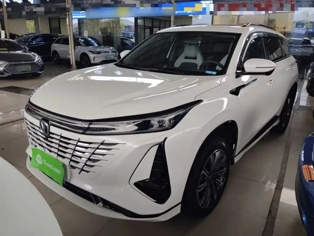 Changan CS75PLUS — фото 1