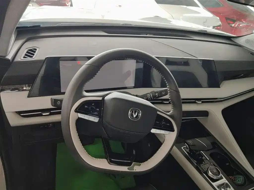Changan CS75PLUS — фото 2