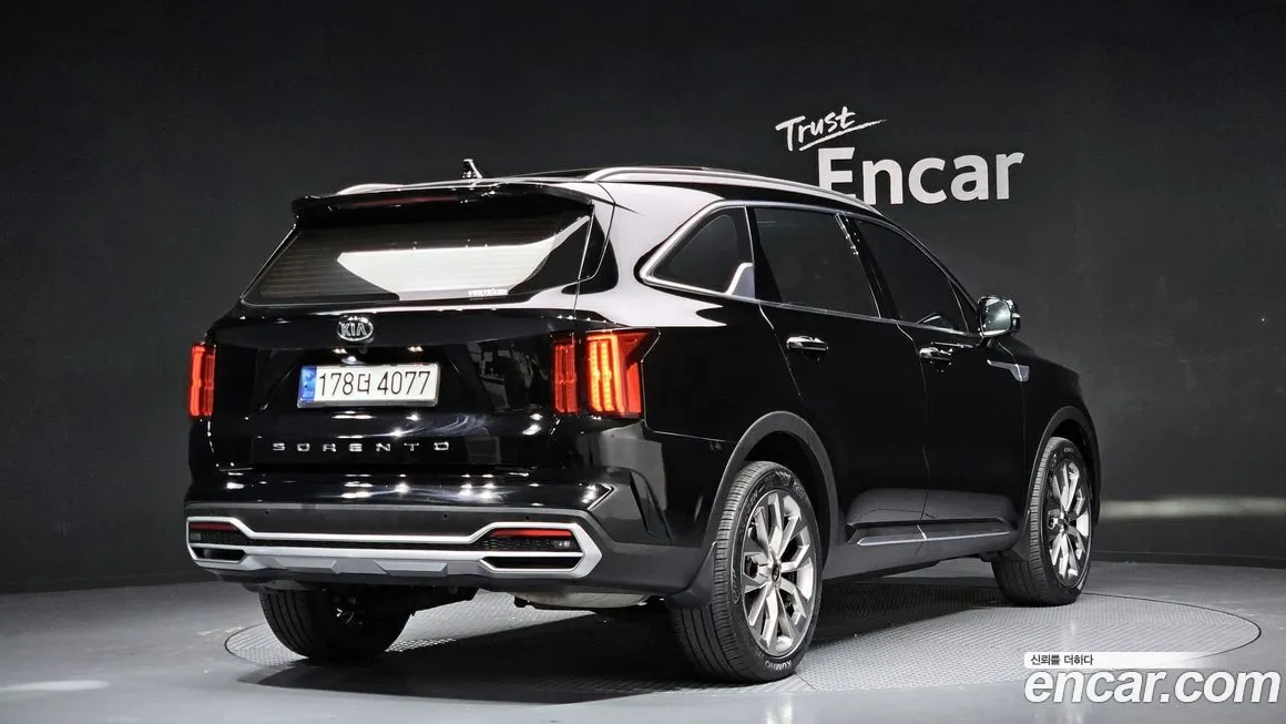 Kia Sorento — фото 3
