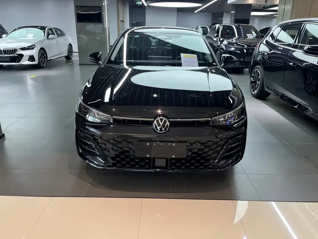 Volkswagen Passat — фото 6