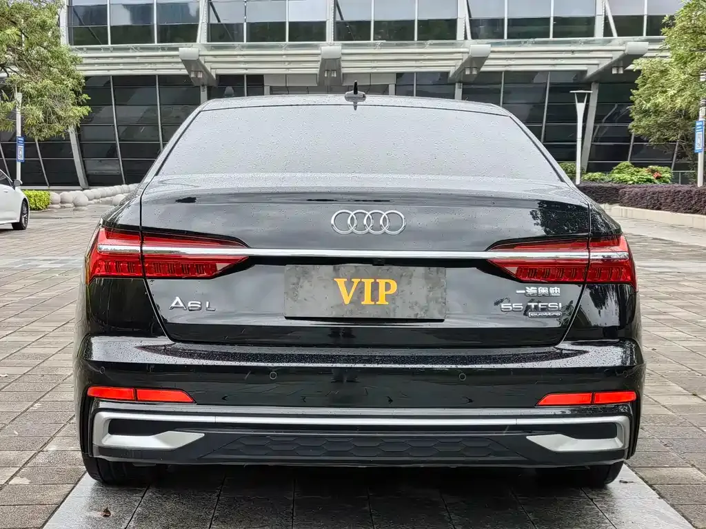 Audi A6L — фото 5