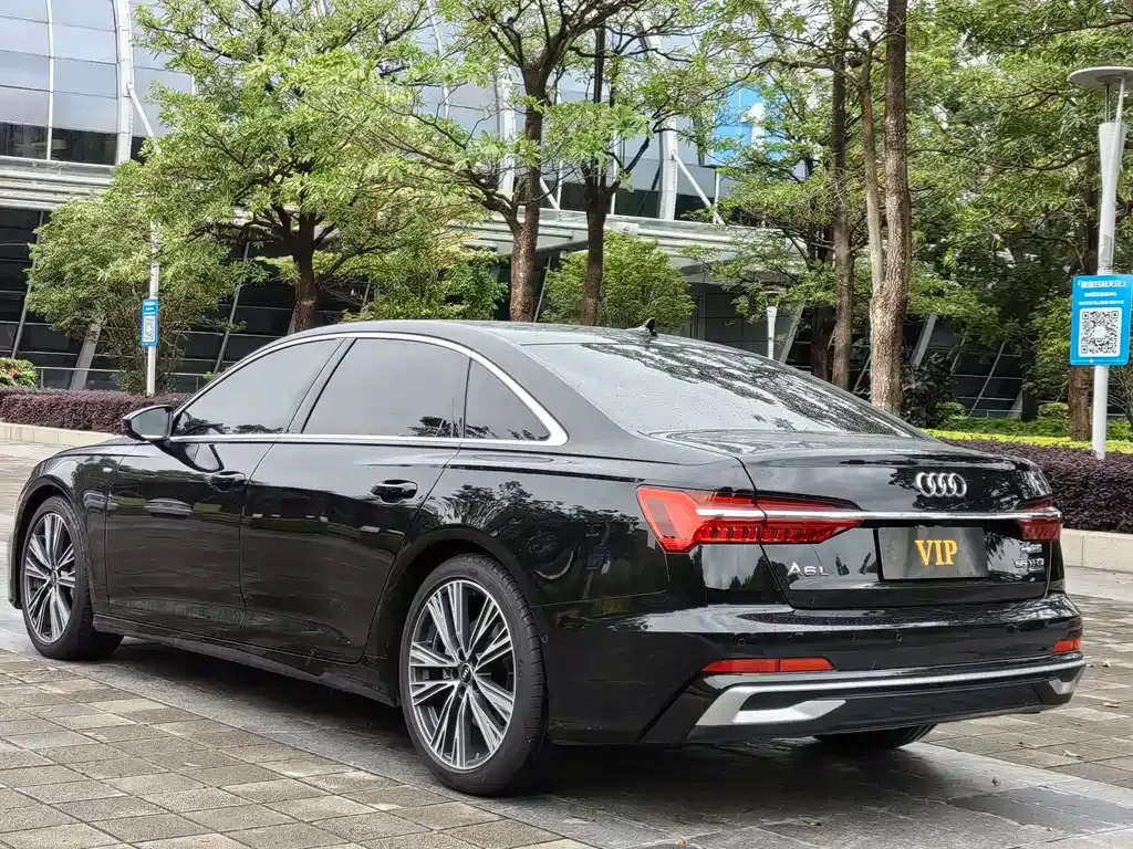 Audi A6L — фото 10