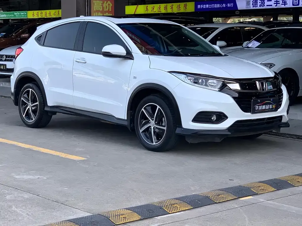 Honda Vezel 2022 из CN, фото 8