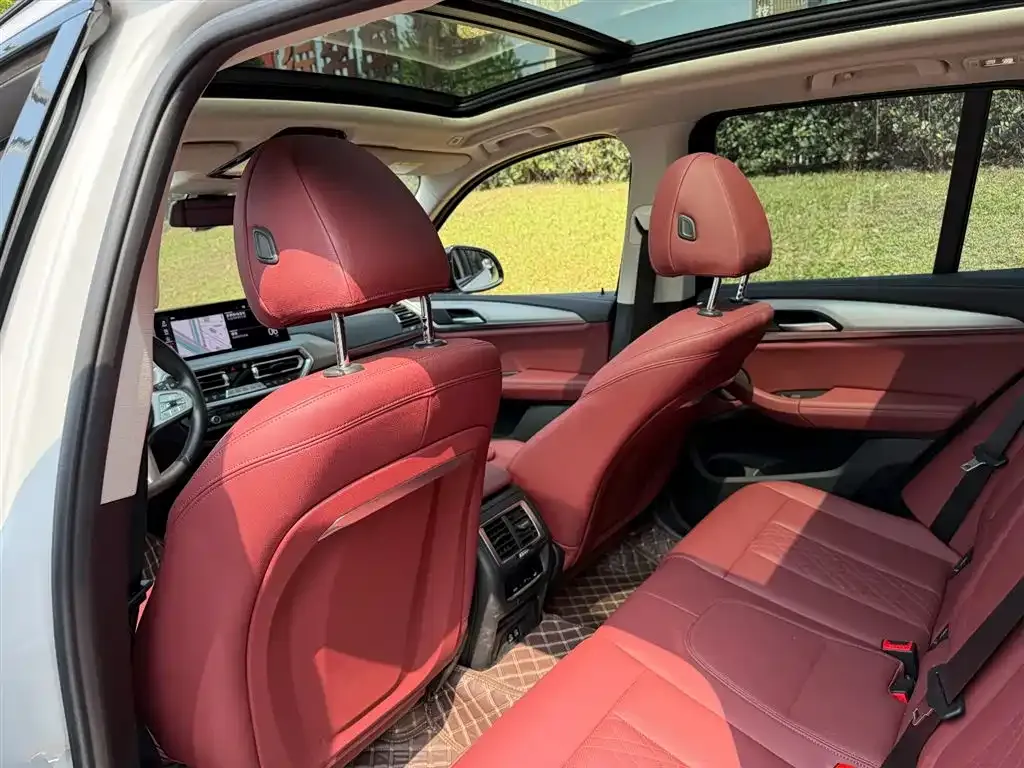 BMW iX3 — фото 2