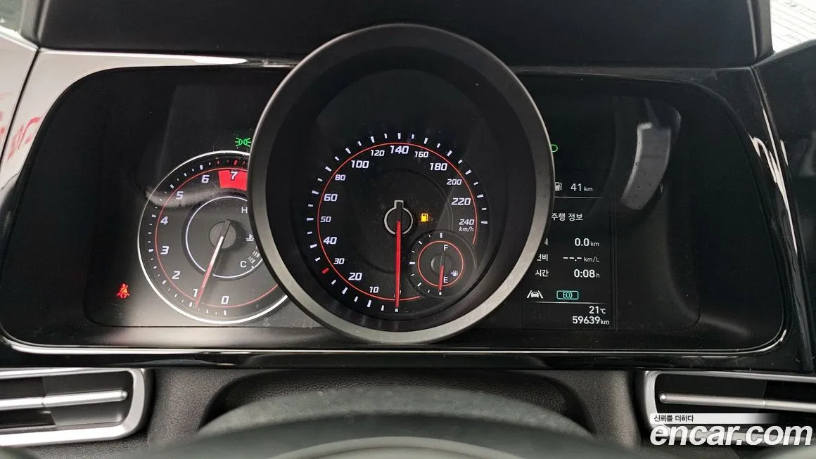 Hyundai AVANTE — фото 2