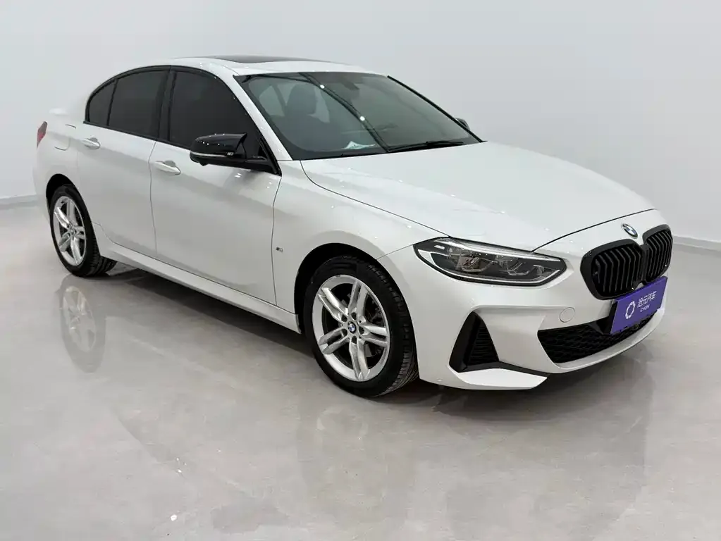 BMW 1 Series 2023 из CN, фото 9