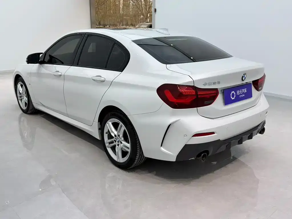 BMW 1 Series 2023 из CN, фото 4