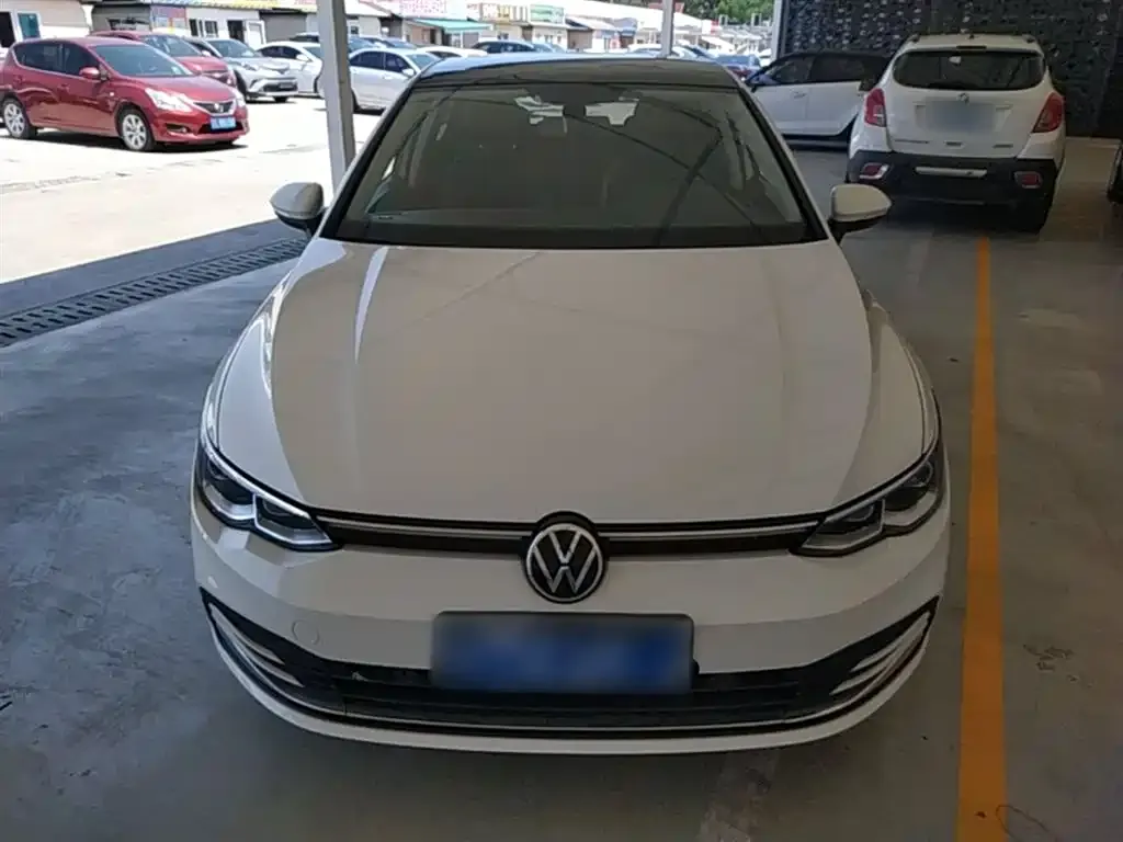 Volkswagen Golf 2021 из CN, фото 2