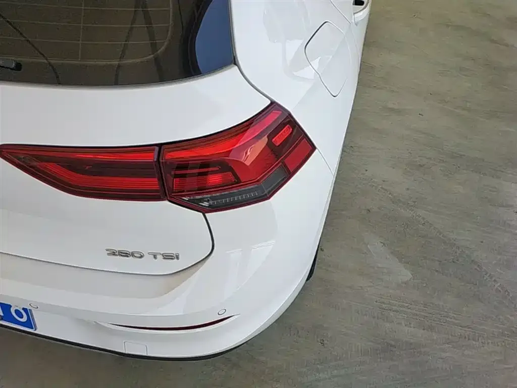 Volkswagen Golf 2021 из CN, фото 10