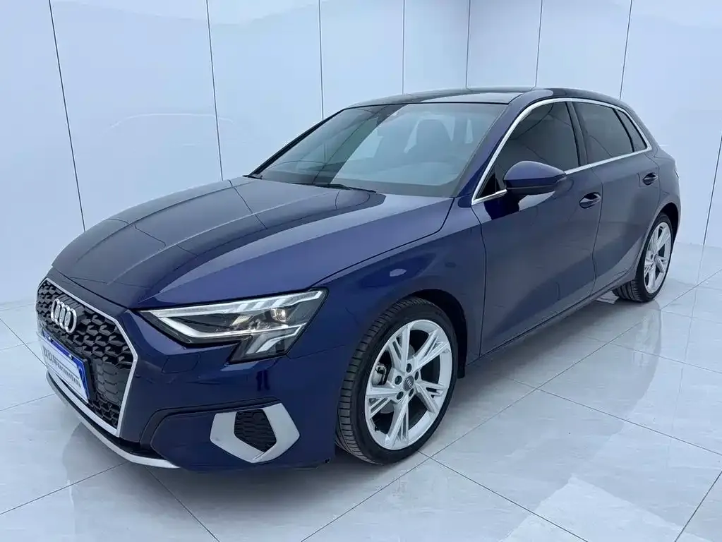 Audi A3 — фото 1