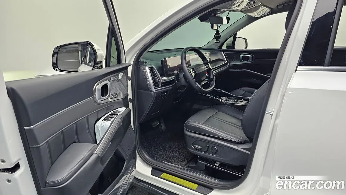 Kia Sorento — фото 9