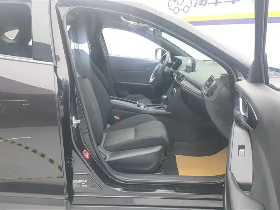 Mazda CX-4 2021 из CN, фото 2
